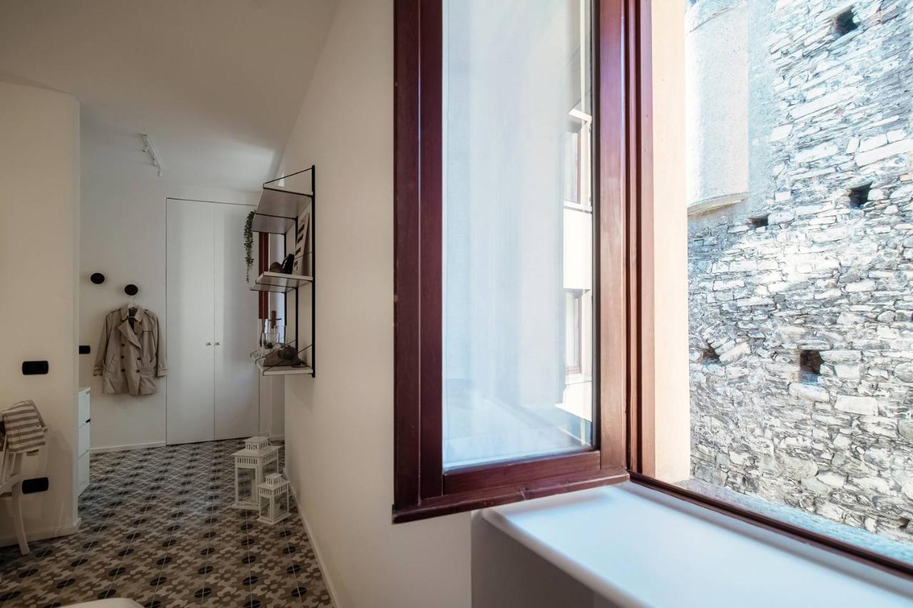 Cesare 22 - The House Of Travelers Villa Como Exterior photo